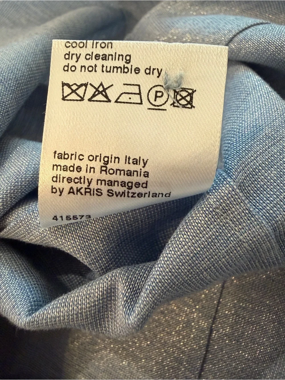 AKRIS PUNTO Baby Blue Short Sleeve Button Down Shirt